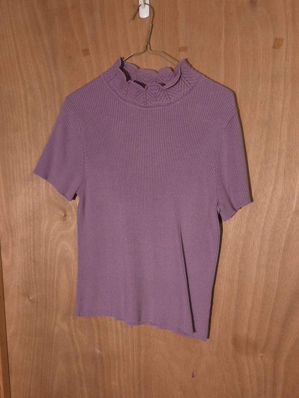Y2k/90s-Christopher & Banks Lavender Ribbed Scallop Mock Neck Short Sleeve Top